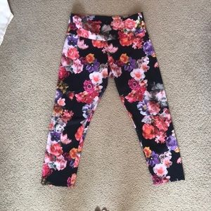 Onzie yoga cropped leggings